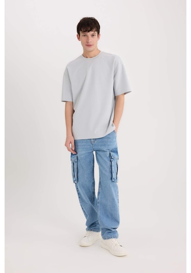 DeFacto Oversize Geniş Kalıp Ütü Gerektirmeyen Bisiklet Yaka Kısa Kollu Basic Düz Ağır Kumaş Tişört X3926AZ25SPGR184 DeFacto Oversize Geniş Kalıp Ütü Gerektirmeyen Bisiklet Yaka Kısa Kollu Basic Düz Ağır Kumaş Tişört X3926AZ25SPGR184