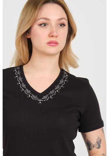 Ella Camelia Kadın Yakası Taş Ve Süs İşlemeli Kısa Kollu Pamuklu Bluz 24e002 Siyah Siyah