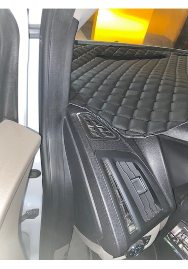 TOURNEO CONNECT 2014 SONRASI 3 BOYUTLU HALI KUMAŞ TORPİDO ÖRTÜSÜ