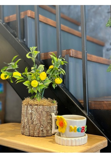 Çiçek Figürlü İsimli Fincan Mug