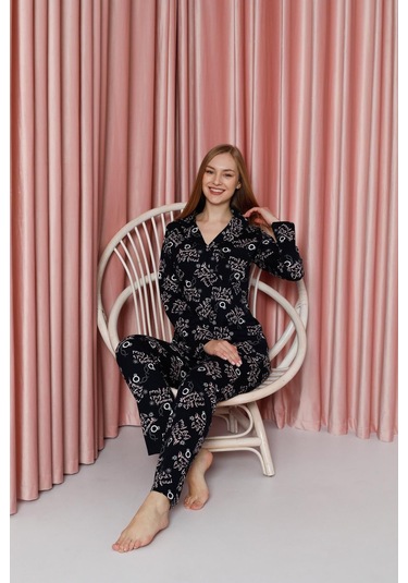 Ahengim Kadın Pijama Takımı Süprem Uzun Kollu Boydan Düğmeli Diamond Yazılı Pamuklu Mevsimlik W20622305 Lacivert Ahengim Kadın Pijama Takımı Süprem Uzun Kollu Boydan Düğmeli Diamond Yazılı Pamuklu Mevsimlik W20622305 Lacivert