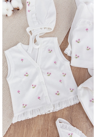 Çiçek İşlemeli Güpürlü Pamuklu 10 Parça Kız Bebek Hastane Çıkışı Bebek Takımı Beyaz