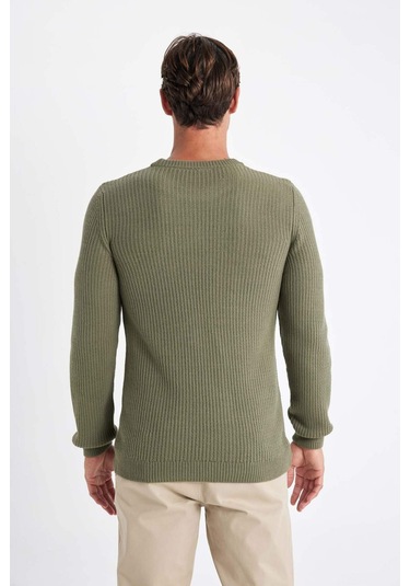 DeFacto Standart Fit Normal Kesim Bisiklet Yaka Dokulu Triko Kazak C8814AX24WNKH381 DeFacto Standart Fit Normal Kesim Bisiklet Yaka Dokulu Triko Kazak C8814AX24WNKH381