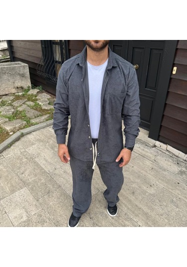 Erkek Kadife Oversize Takım - Gömlek Ve Pantolon İkili Set Füme Corduroy Şıklığı, Rahat Ve Zarif Duruş Yumuşak Dokulu Kadife Kumaş, Düğmeli Gömlek Üst Ve Lastikli Pantolon Alt Parça İle Gün Boyu Konfor- Füme Çok Renkli