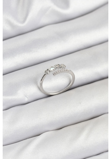 Pirinç Gümüş Renk Kalpli Detaylı Zirkon Taşlı Kadın Yüzük Çok Renkli