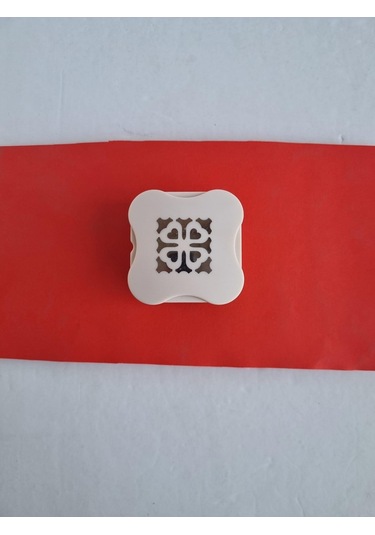 Mıknatıslı Her Yöne Delebilen Şekilli Delgeç Bordürlü Kalp Deseni Kesen Punç Çok Renkli