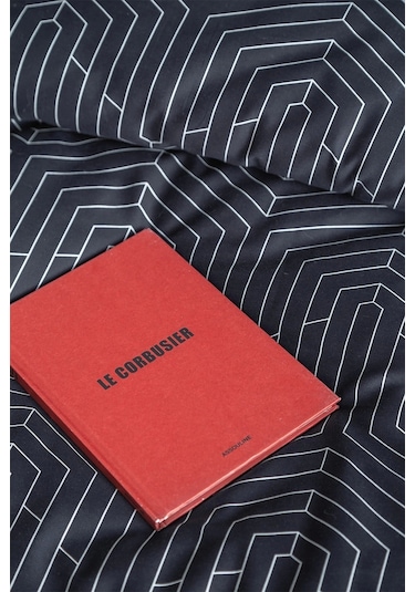 Strada Black 210 Tc 83 Tel Pamuk Saten Nevresim Takımı Çift Kişilik