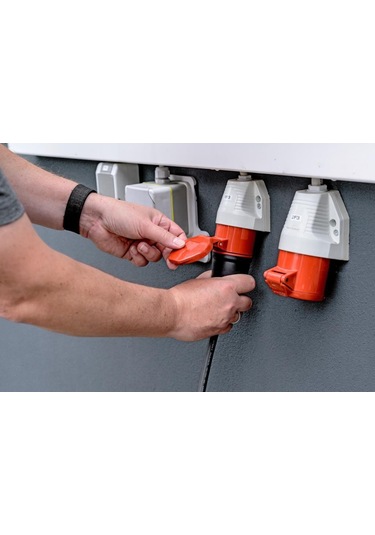 Brennenstuhl E-mobility Serisi Duvar Tipi Uyumlu 3 Fazlı 8 M Kablolu 16A 11 KW Elektrikli Araç Şarj İstasyonu