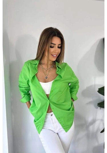 Pamuklu Poplin Kumaş Sırtı Yırtmaçlı Tasarım Kadın Gömlek Yeşil