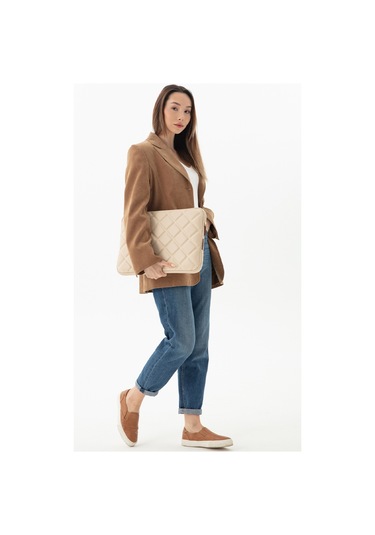 Kapitone Laptop Kılıfı 15.6 & 16 İnç Bej