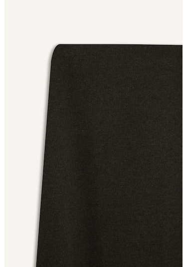 DeFacto A Kesim Esnek Belli Basic Düz Normal Bel Maxi Etek D5407AX24AUKH70 Haki DeFacto A Kesim Esnek Belli Basic Düz Normal Bel Maxi Etek D5407AX24AUKH70 Haki