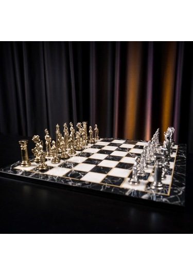 Battal Boy Metal İngiliz Satranç Takımı Parlak Ve Katlanır Mermer Desenli Mdf Ahşap Satranç Tahta 43x43 Cm.