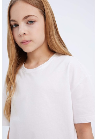 DeFacto Kız Çocuk Relax Fit Bisiklet Yaka Basic Düz Kısa Kollu Tişört D9099A825SMWT34 Beyaz
