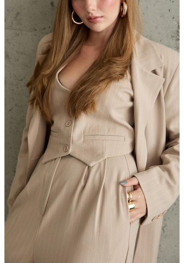 Bej Çizgili Ceket - Yelek Ve Pantolon Takım Bej