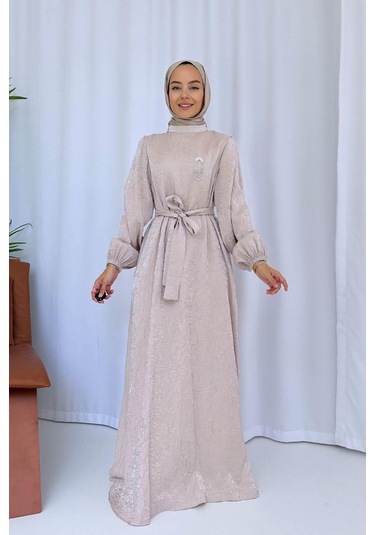 Broş Detay Elbise - Bej