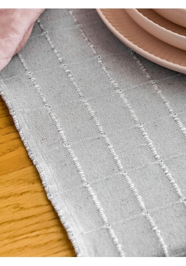 Gri Çizgi Nakışlı Runner 40x120 Cm