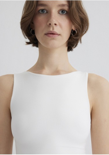 Mavi - Kayık Yaka Beyaz Poliamid Top 1613497-70057 Beyaz