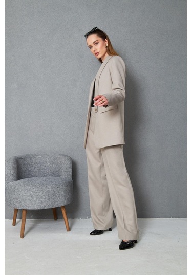 Kare Düğmeli Yünefekt Takım Bej Bej