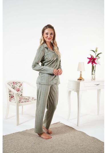 Estiva Çizgili Önden Düğmeli Kadife Bayan Pijama Takım Haki