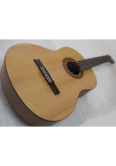 Yamaha C30 Mat Cila Klasik Gitar-Kılıf ve Pena