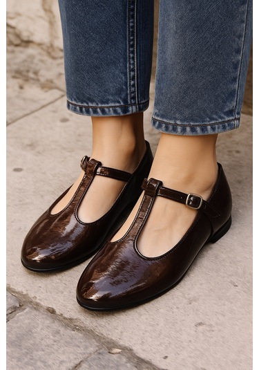 Siyah Süet T-strap Mary Jane Tasarım Babet Kahverengi