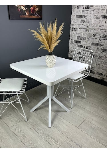 Tepe Beyaz Mutfak Yemek Masası Balkon Masası Kavisli Köşe Beyaz Ayak 70 Cm