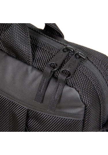 Eastpak Acton Cnnct Coat Omuz Notebook Laptop Çantası Ek42F80W Siyah