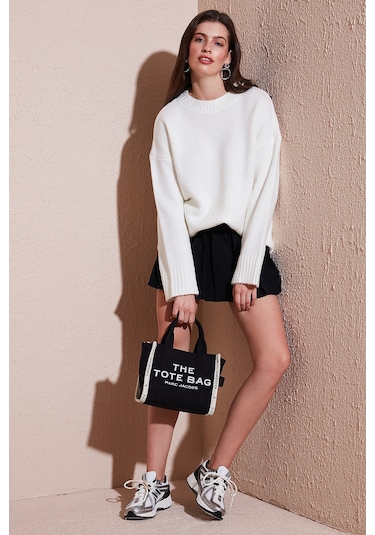 Lela Regular Fit Bisiklet Yaka Basic Triko Bayan Kazak 4616213 Ekru