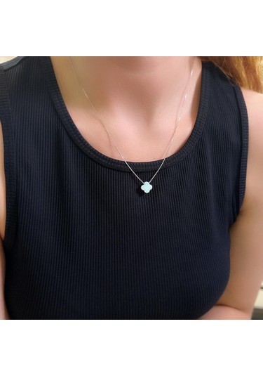 Stela Opal Yonca Gümüş Kolye Beyaz