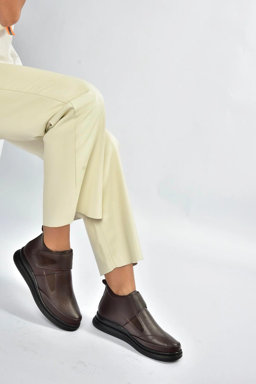 V324501903 Kahverengi Hakiki Deri Cırtlı Kadın Bot Kahverengi-hakiki Deri