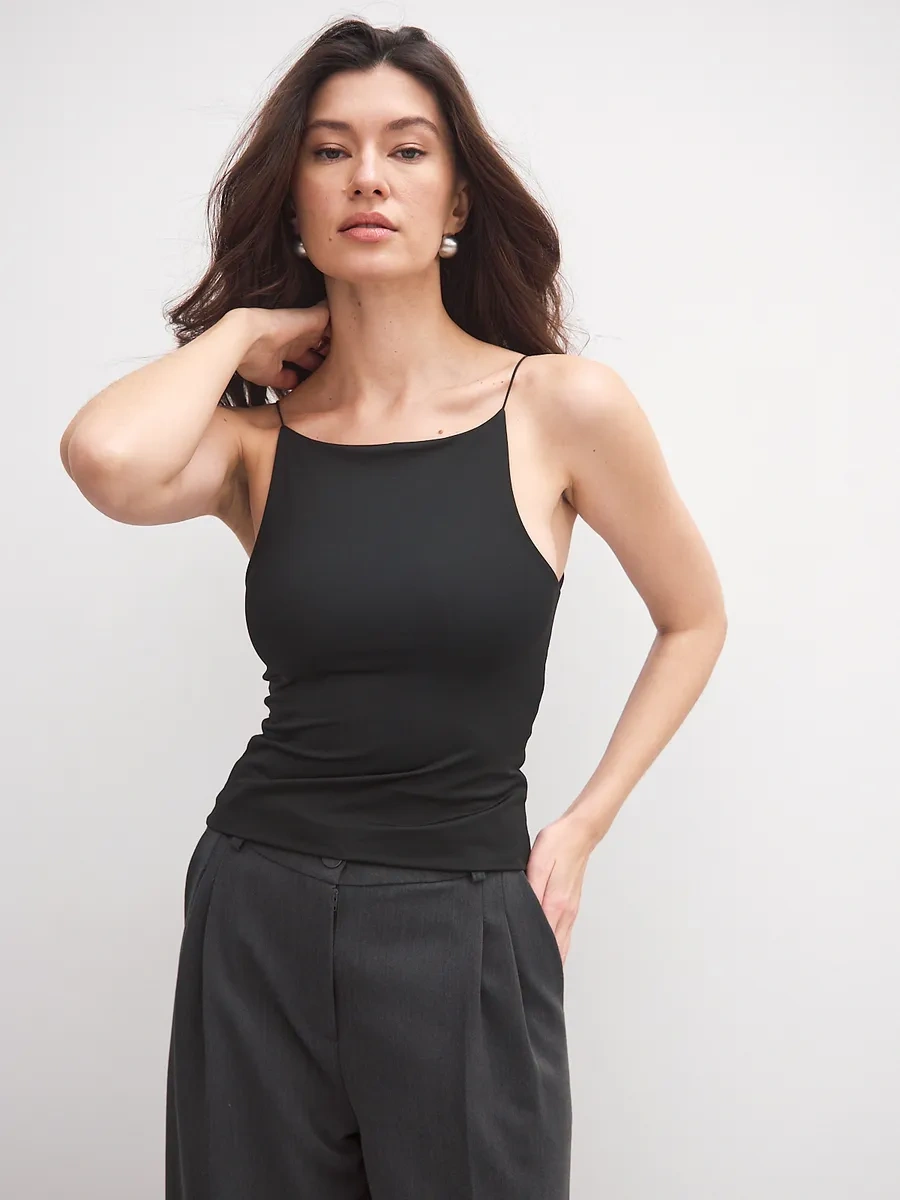 Cropstops Astarlı Askılı Vücuda Oturan Üst 287665255 Siyah