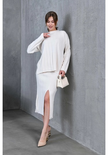 Kadın Bisiklet Yaka Yırtmaçlı Kazak Etek İkili Triko Takım Taş