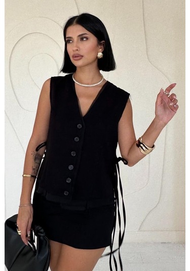 Modasize Siyah Yanları Bağcıklı Yelek Siyah