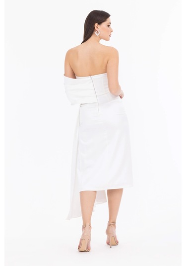 Kadın Asimetrik Yaka Midi Boy Şifon Dokuma Abiye Elbise - Beyaz Beyaz