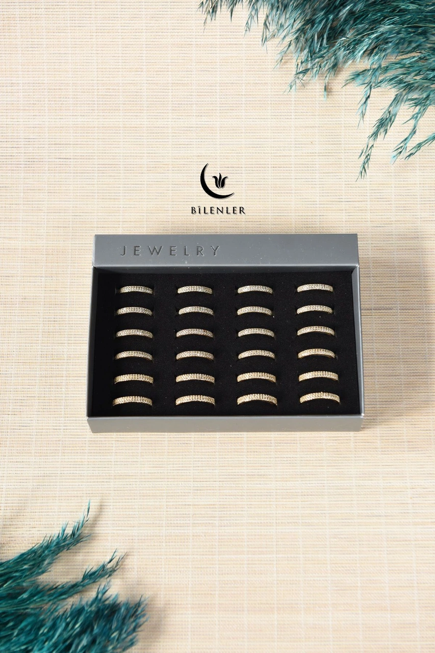 Kadın Taşlı Metal Yüzük Uzun Ömürlü,şık Tasarım 24 Lü Kutu Altın