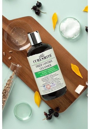 Curlsmith Elektriklenme Karşıtı Nazik Nemlendirici Şampuan 355ml Tüm Saçlar