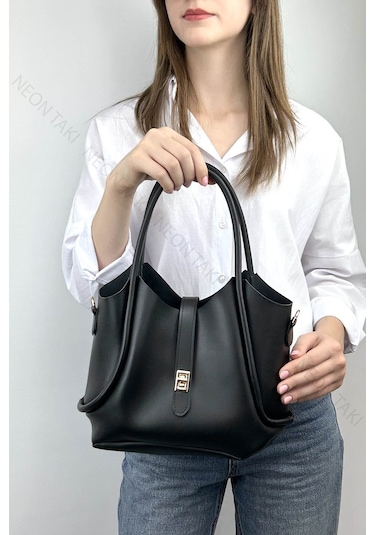 Çanta 67, Yavrulu Yumuşak Deri Ayarlanabilir Askılı Kadın Çanta Siyah Siyah