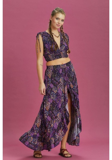 Derin Ön Yırtmaçlı Fırfırlı Desenli Çingene Etek 001