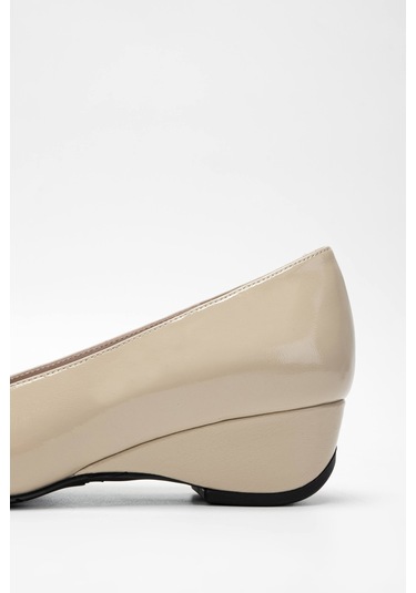 Tamer Tanca Kadın Hakiki Deri Bej Klasik Ayakkabı 33 7396 Bn Ayk Sk23/24 Bej Krsk Rgn Bej