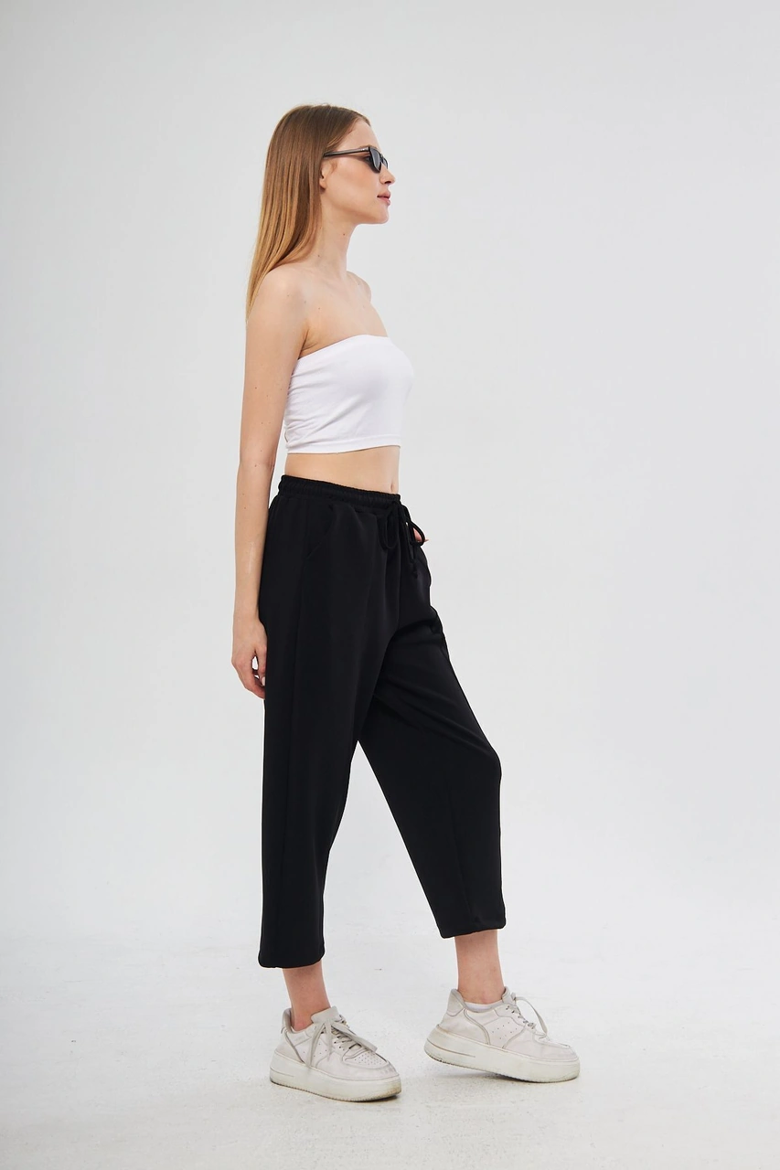 Haki Ultra Yumuşak, Dikiş Detaylı Havuç Kesim Bağcıklı Lastikli Bilek Boy Kadın Modal Pantolon Siyah