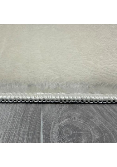 Krem Fluffy Oval Post Peluş Halı Antibakteriyel Kaymaz Taban