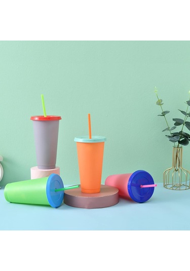 Skycity 10 Adet Renk Değiştiren 24 Oz Sürahile Ve Kapaklı Plastik Bardaklar - Soğuk İçecekler İçin Sızıntısız, Yaz Partileri Ve Toplantılar İçin Çok Renkli Büyük Boy Kupa Seti Diğer