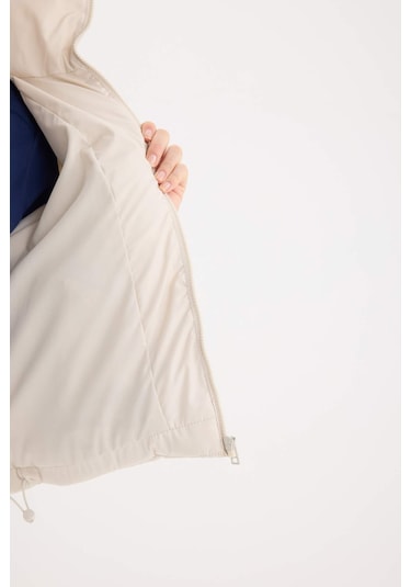 DeFacto Regular Fit Şişme Mont Fermuarlı Cepli E7385AX24WNBG418 Bej DeFacto Regular Fit Şişme Mont Fermuarlı Cepli E7385AX24WNBG418 Bej