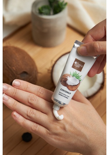 Thera Style Hindistan Cevizi El Ve Vücut Kremi 30 ML