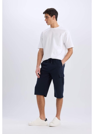 DeFacto Slim Fit Dar Kesim Kargo Cepli Basic Düz Kapri Şort T4693AZ25SMNV64