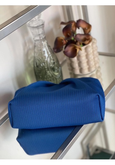 Parlak Mavi, Piliseli Çizgi Detaylı El Çantası Mavi