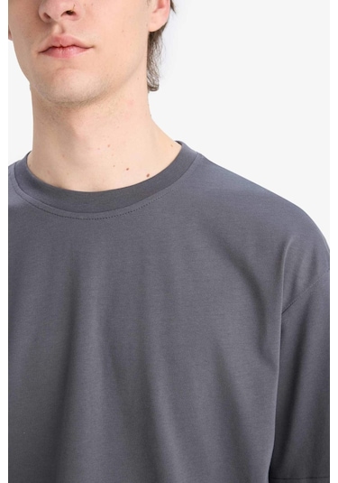 DeFacto Oversize Geniş Kalıp Bisiklet Yaka Basic Düz Kısa Kollu Tişört E6885AXNSAR104