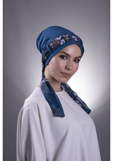 P. Mavisi Pratik Hazır Geçmeli Tesettür Bone Sandy Kumaş Desenli Şifon Kemerli 1205d 17 Petrol Mavisi