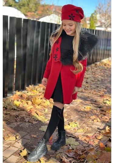 Riccotarz Kız Çocuk Yakası Kürk Ve Yonca Detaylı Etekli Kırmızı Kaşe Kırmızı