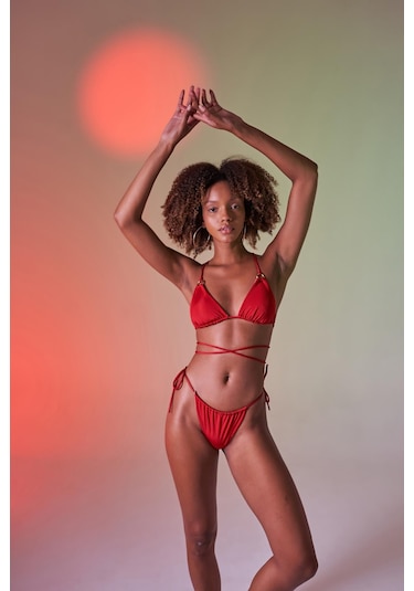 Holly Lolly Üçgen Bağcıklı Ayarlanabilir Delphi Bikini Üstü Kırmızı